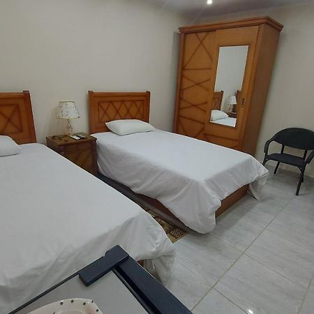 Kafret el-Gabal Ramses Guest House מראה חיצוני תמונה