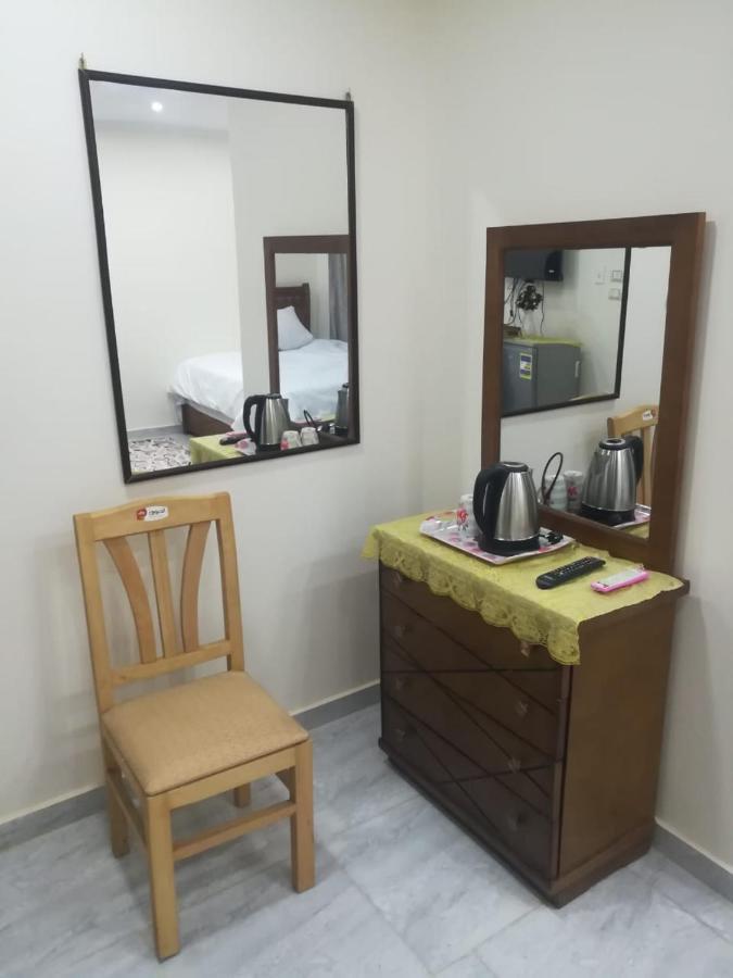 Kafret el-Gabal Ramses Guest House מראה חיצוני תמונה