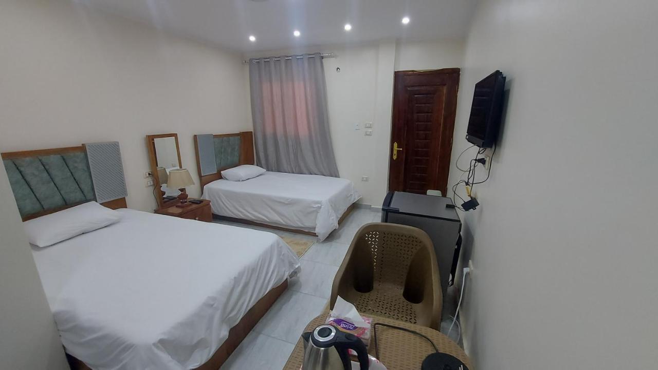 Kafret el-Gabal Ramses Guest House מראה חיצוני תמונה